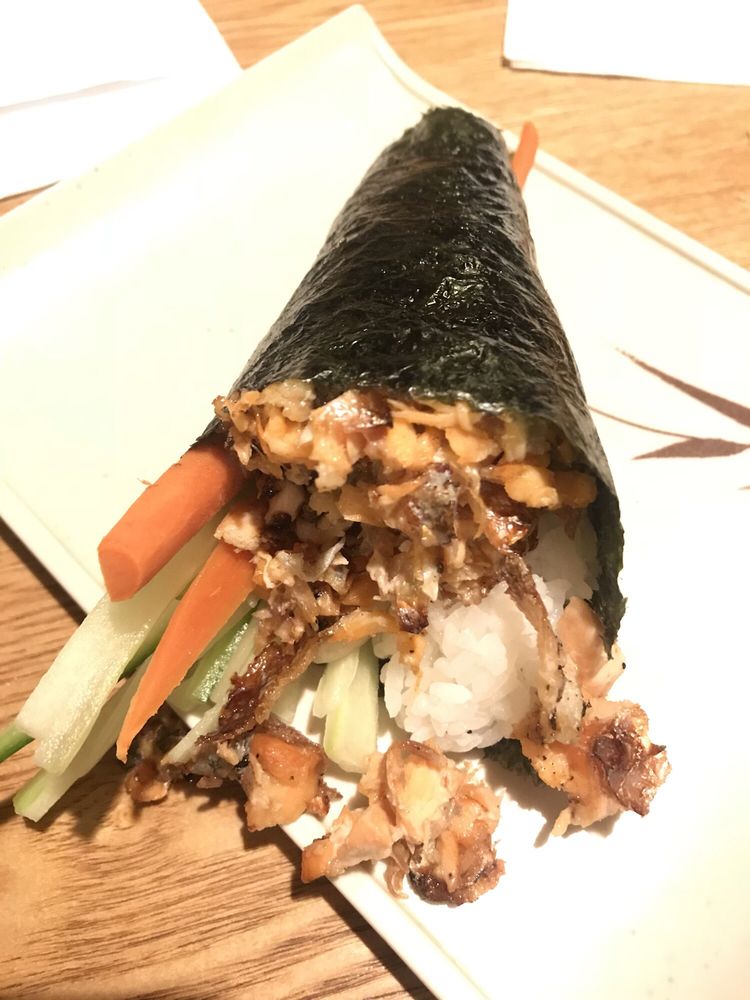 Hand roll wrapped in seaweed